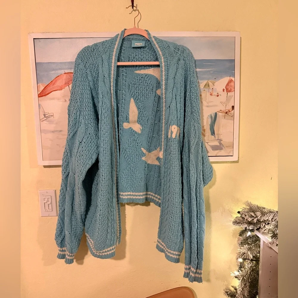 Taylor Swift 1989 Cardigan - Picture 4 of 7